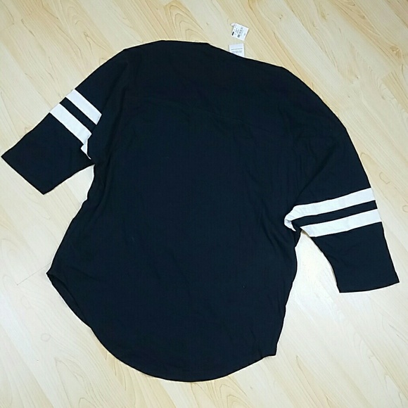 Pink Victoria's Secret Bling Shirt NWT - Picture 7 of 7